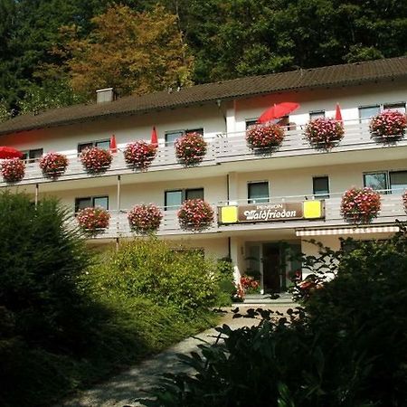 Hotel Pension Waldfrieden Oberharmersbach Exterior foto