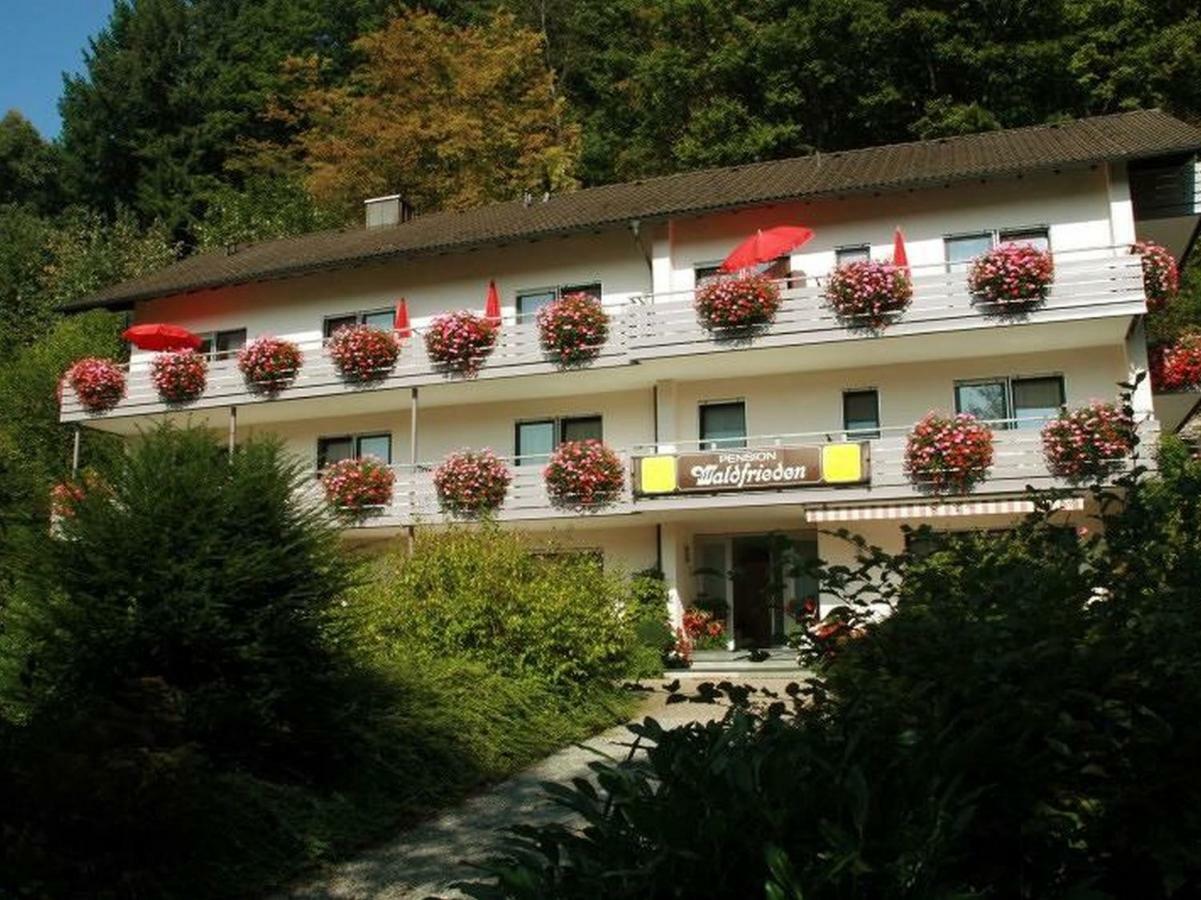 Hotel Pension Waldfrieden Oberharmersbach Exterior foto